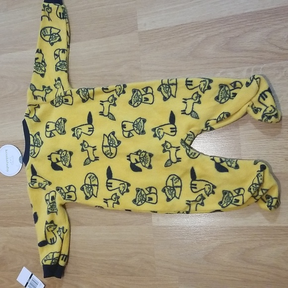 Koalababy yellow and black fox print fuzzy sleepwear 3-6 months NWT - Picture 6 of 6